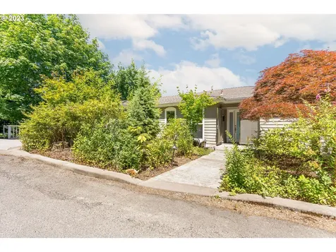 584 NW Macleay Boulevard Portland OR 97210
