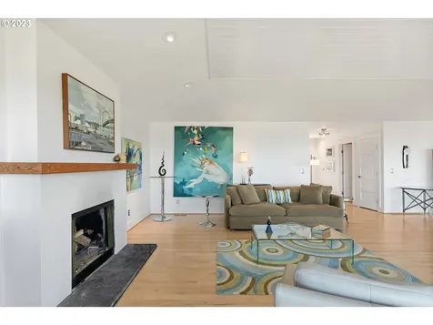 584 NW Macleay Boulevard Portland OR 97210