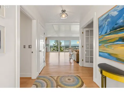 584 NW Macleay Boulevard Portland OR 97210