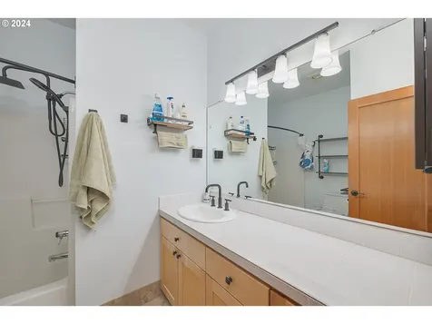 8217 SW Liz Place Beaverton OR 97007