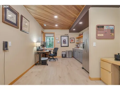 8217 SW Liz Place Beaverton OR 97007