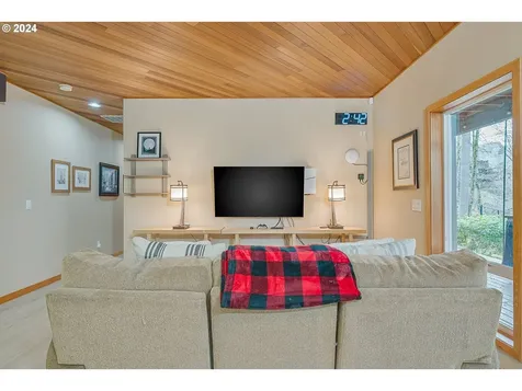 8217 SW Liz Place Beaverton OR 97007