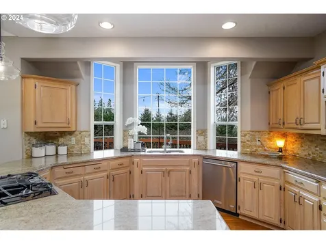 2365 Heath Street S Salem OR 97302