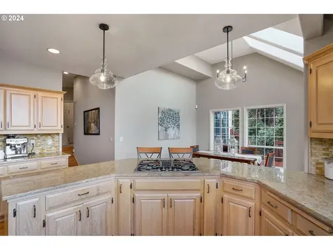 2365 Heath Street S Salem OR 97302