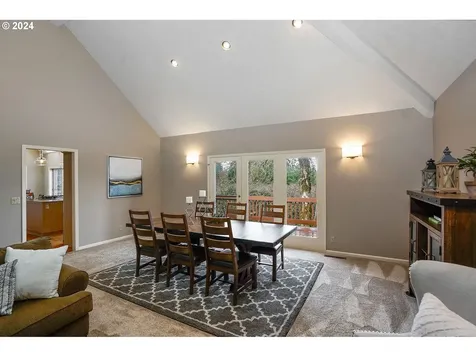 2365 Heath Street S Salem OR 97302