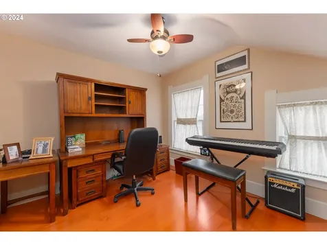 1619 SE Main Street Roseburg OR 97470