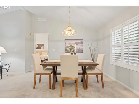 18535 S Schuebel Lane Beavercreek OR 97004