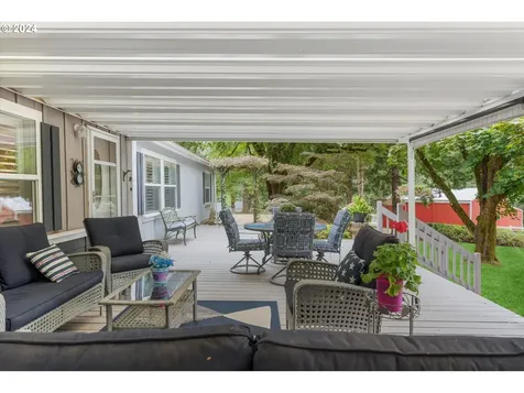 18535 S Schuebel Lane Beavercreek OR 97004