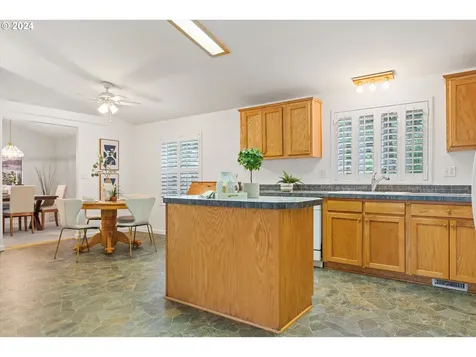 18535 S Schuebel Lane Beavercreek OR 97004