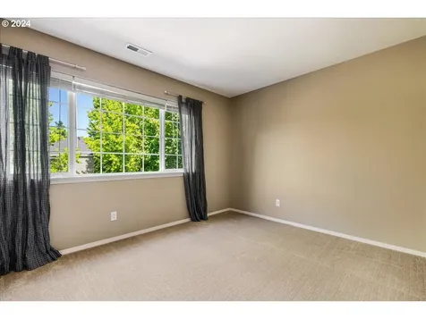 2910 Ne 13th Drive Hillsboro OR 97124