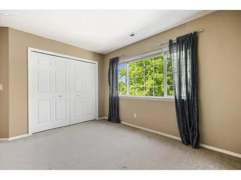 2910 Ne 13th Drive Hillsboro OR 97124