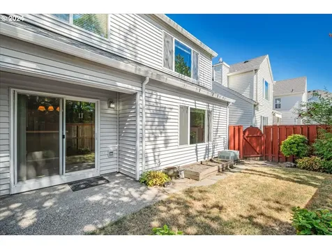 2910 Ne 13th Drive Hillsboro OR 97124