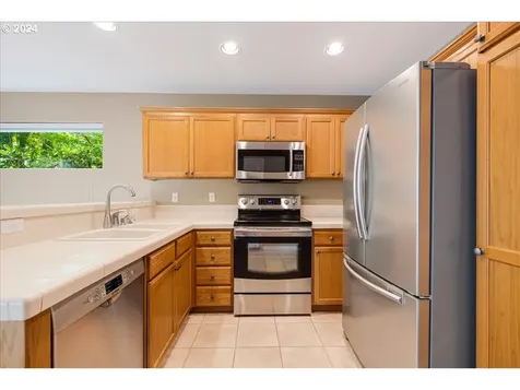 2910 Ne 13th Drive Hillsboro OR 97124