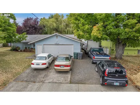 1517 SE Spruce Street Hillsboro OR 97123