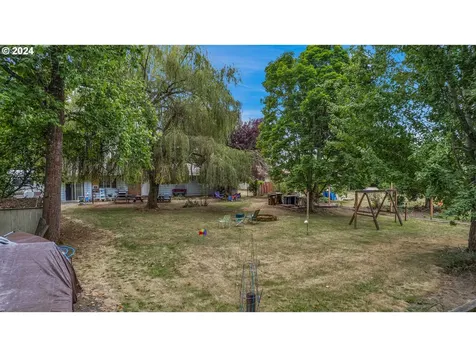1517 SE Spruce Street Hillsboro OR 97123