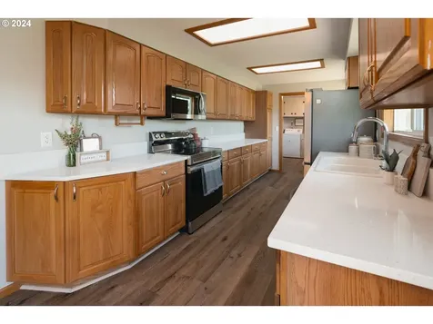 7914 Ne Royal Street Vancouver WA 98662