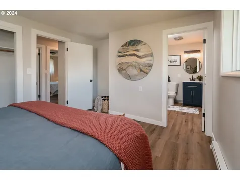7914 Ne Royal Street Vancouver WA 98662