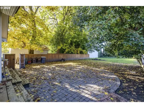 135 SE 6th Avenue Hillsboro OR 97123