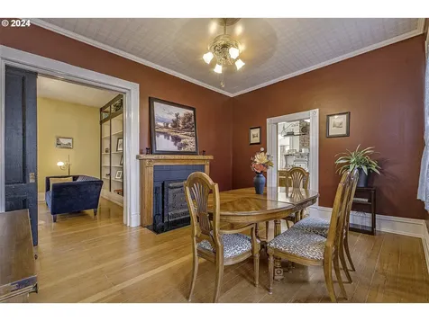 135 SE 6th Avenue Hillsboro OR 97123