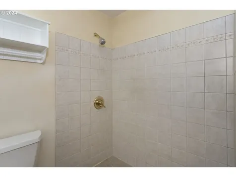 12213 Nw 10th Avenue Vancouver WA 98685