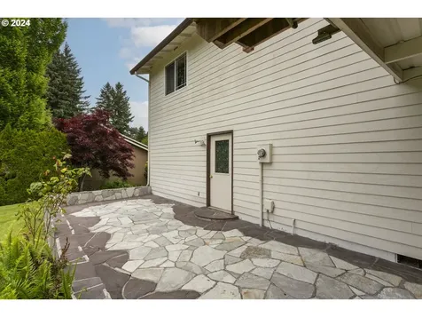 12213 Nw 10th Avenue Vancouver WA 98685