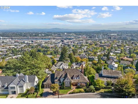 2868 NW Cumberland Road Portland OR 97210