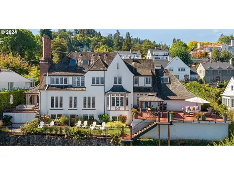 2868 NW Cumberland Road Portland OR 97210