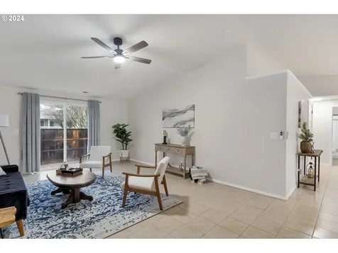 238 NW Sagan Loop Sheridan OR 97378