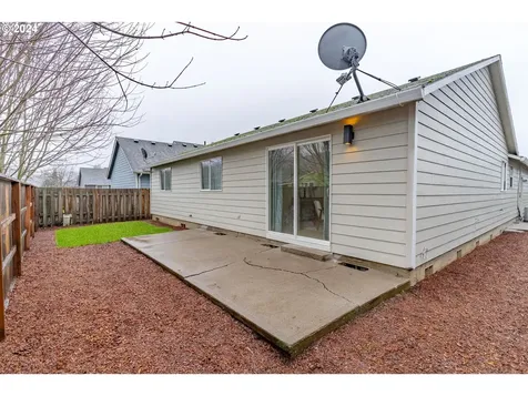 238 NW Sagan Loop Sheridan OR 97378