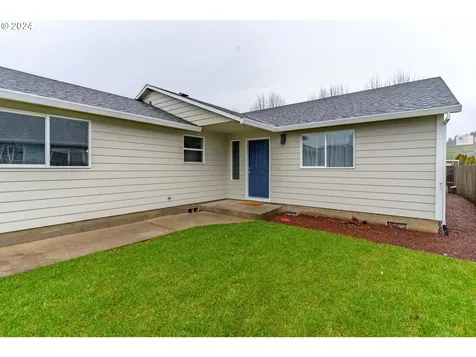 238 NW Sagan Loop Sheridan OR 97378