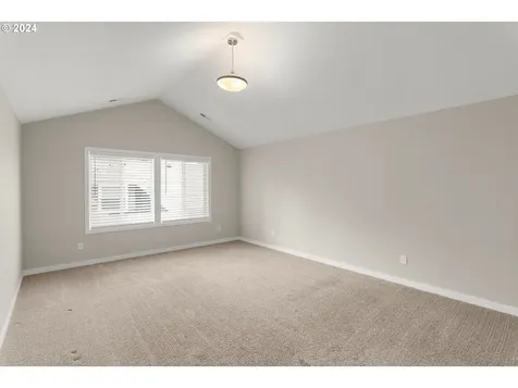303 S Edwards Street Newberg OR 97132