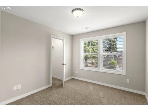 303 S Edwards Street Newberg OR 97132