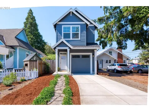 303 S Edwards Street Newberg OR 97132