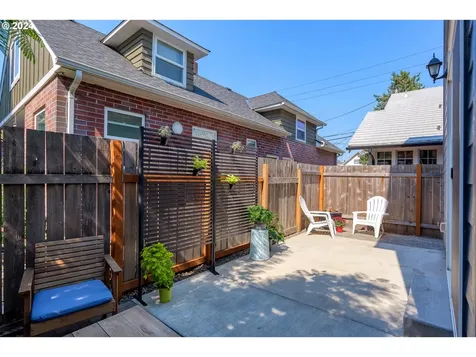 303 S Edwards Street Newberg OR 97132