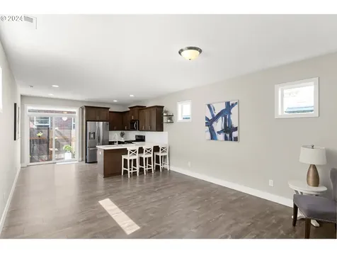 303 S Edwards Street Newberg OR 97132