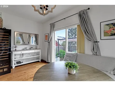 9146 N Seward Avenue Portland OR 97217