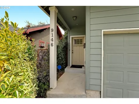 9146 N Seward Avenue Portland OR 97217