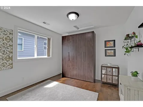 9146 N Seward Avenue Portland OR 97217