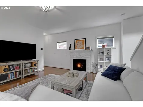 9146 N Seward Avenue Portland OR 97217