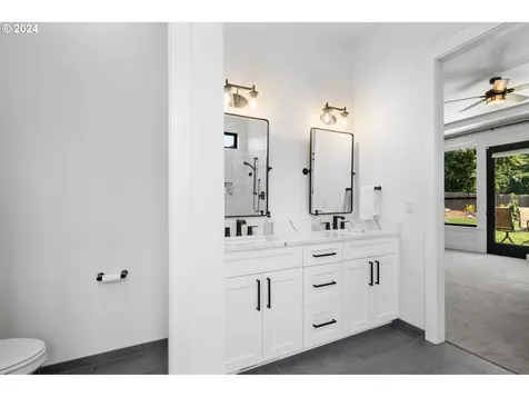 14207 Ne 52nd Avenue Vancouver WA 98686