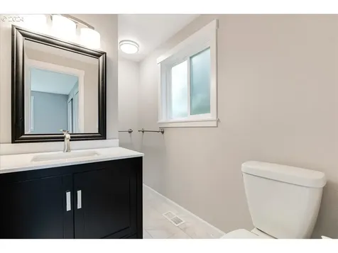 3820 Ne Azalea Street Hillsboro OR 97124