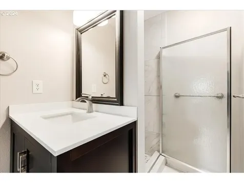 3820 Ne Azalea Street Hillsboro OR 97124