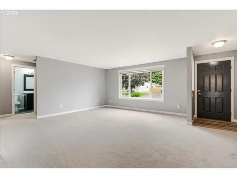 3820 Ne Azalea Street Hillsboro OR 97124