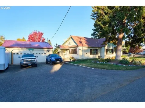 302 SE 5th Street Enterprise OR 97828