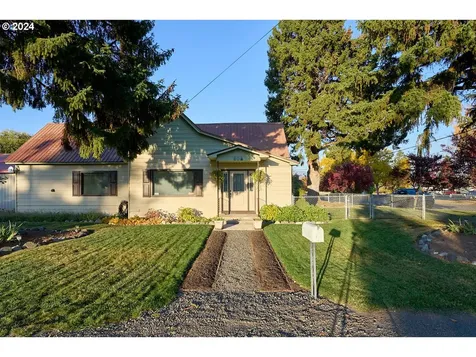 302 SE 5th Street Enterprise OR 97828