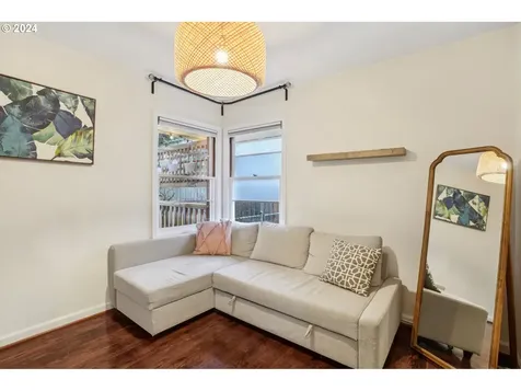 404 NE 86th Avenue Portland OR 97220