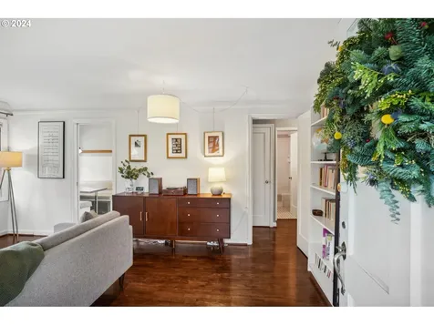 404 NE 86th Avenue Portland OR 97220