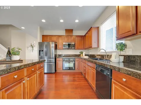2138 N Laurelwood Street Canby OR 97013