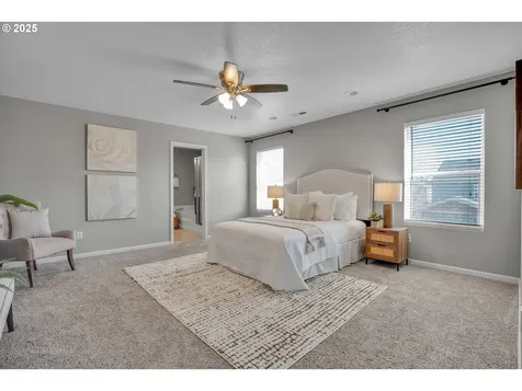 2138 N Laurelwood Street Canby OR 97013