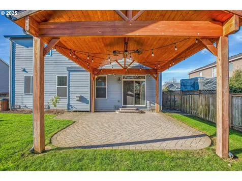 2138 N Laurelwood Street Canby OR 97013